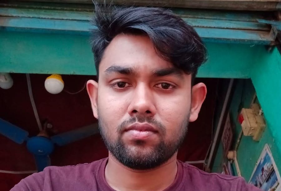 শ্যামনগরে বেল পাড়তে গিয়ে গাছ থেকে পড়ে ব্যবসায়ীর মৃত্যু
